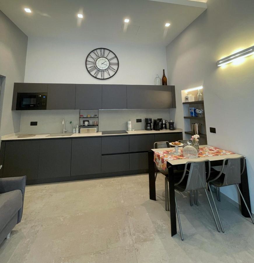 Civico29 Appartamento Bilocale Como Exterior photo